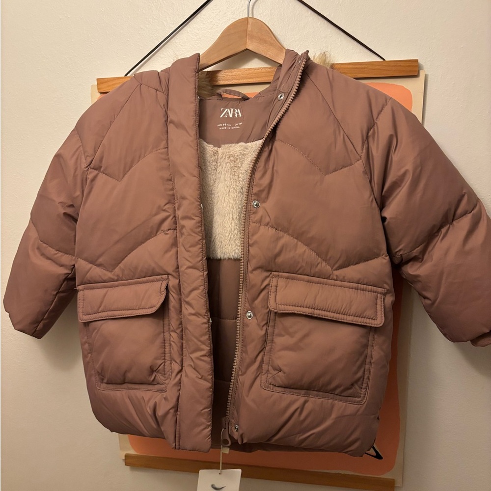 Zara kids  Puffer Jacket with removable fur . Size 4-5
New with tags